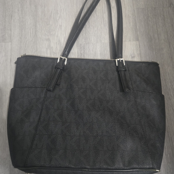 Michael Kors Black Tote Bag - Picture 3 of 7